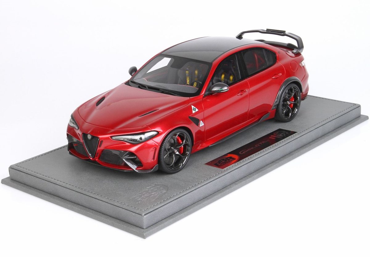 Alfa romeo giulia miniature best sale