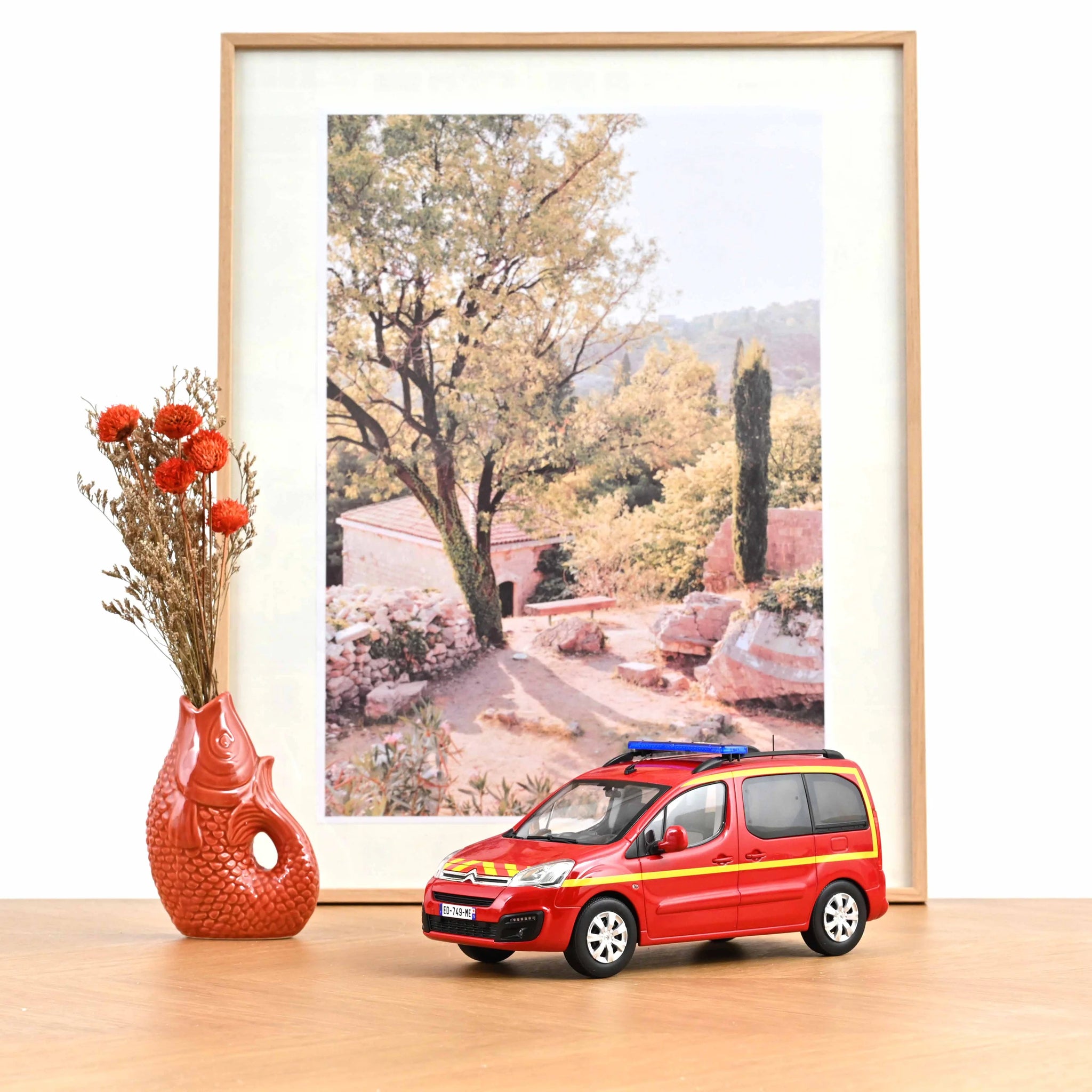 VW T6 pompiers Luxembourg (Odeon) 1/43e