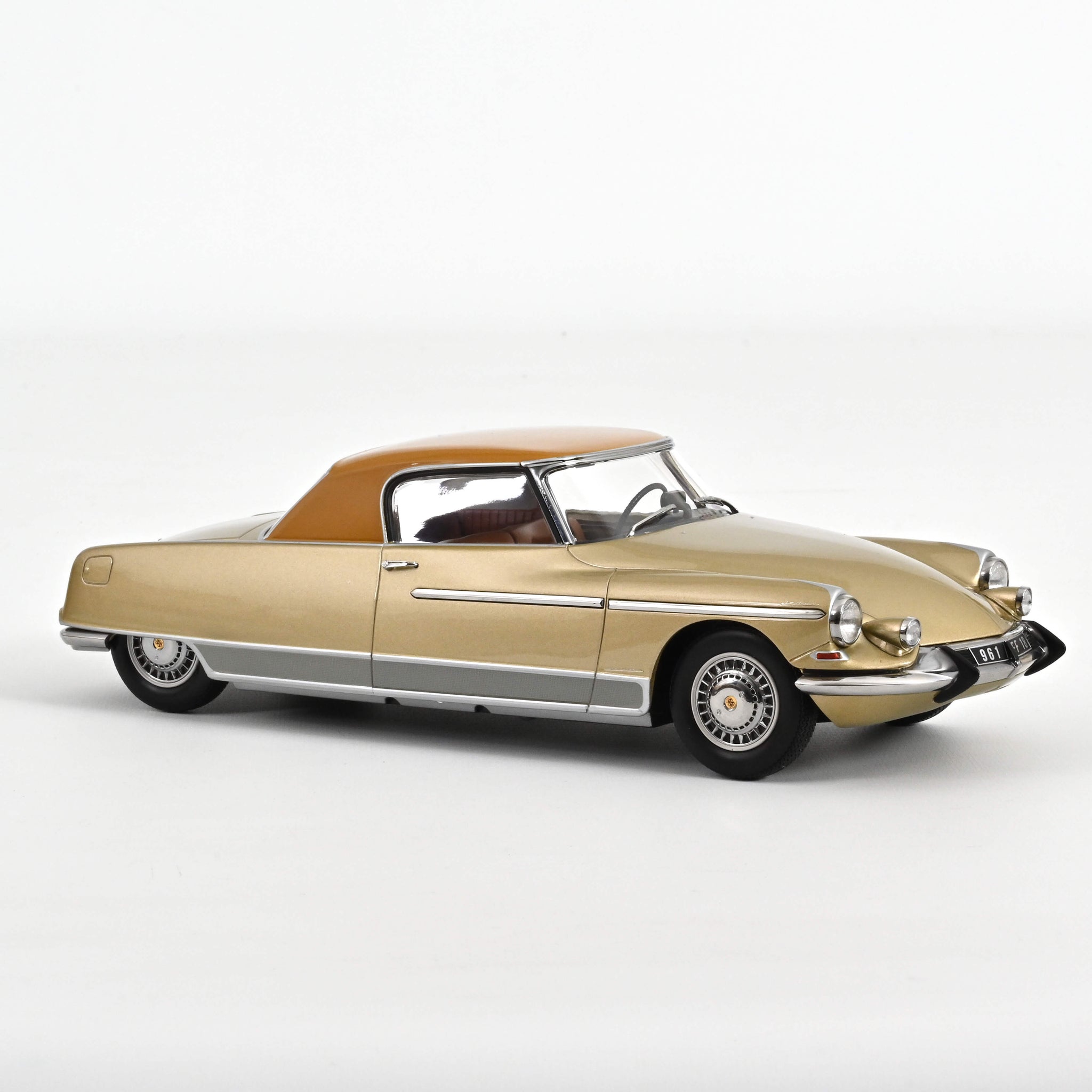 Citroën DS 19 Le Dandy 1964 Beige Metallic & Brown 1/18