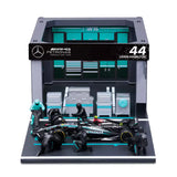 Diorama Mercëdes F1 W14 EQ Garage Pit Stop Lewis Hamilton 1/43 BBURAGO 18-38452-H