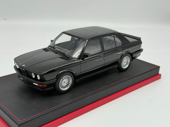 [ Pré-commande ] BMW M5 E28 1986 Black 1/18 AB