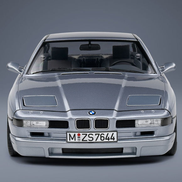 [ Pré-commande ] BMW 850 (E31) CSI Silver 1992 1/18 SOLIDO S1807004