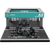 Diorama Mercëdes F1 W15 Garage Pit Stop Lewis Hamilton 2024 1/43 BBURAGO 18-38452-H