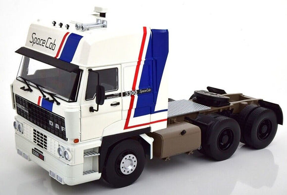 DAF 3300 Space Cab 1982 1/18 ROAD KINGS RK180091