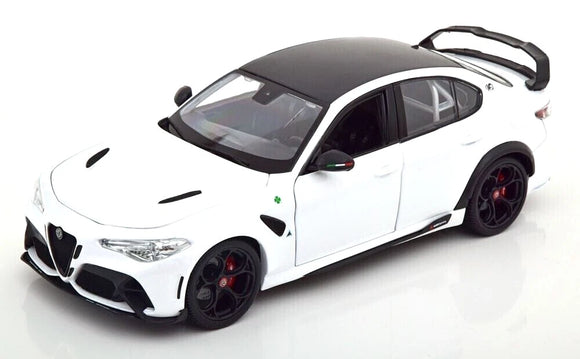 Alfa Roméo Giulia GTAm 2020 Blanc 1/18 BBURAGO 18-01448