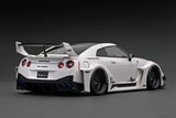 Nissan 35GT-RR LB Silhouette Works GT White 1/18 IGNITION IG2352