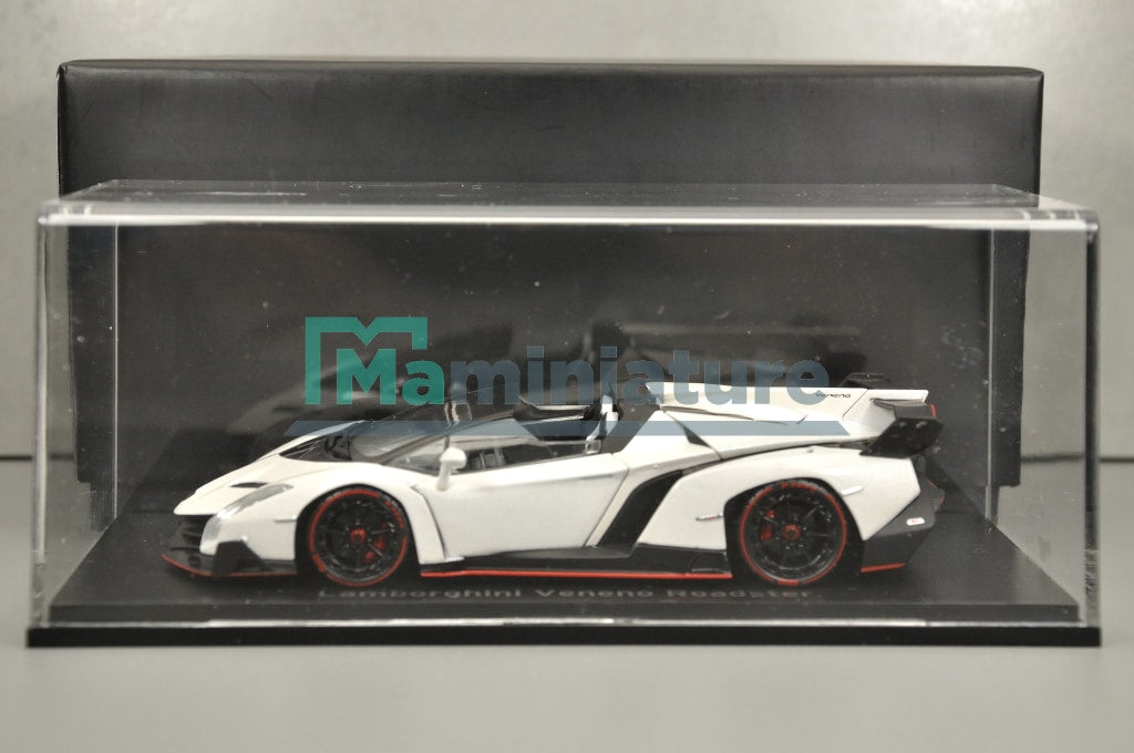 OCCASION ] Lamborghini Veneno Roadster 1/43 KYOSHO 05572W