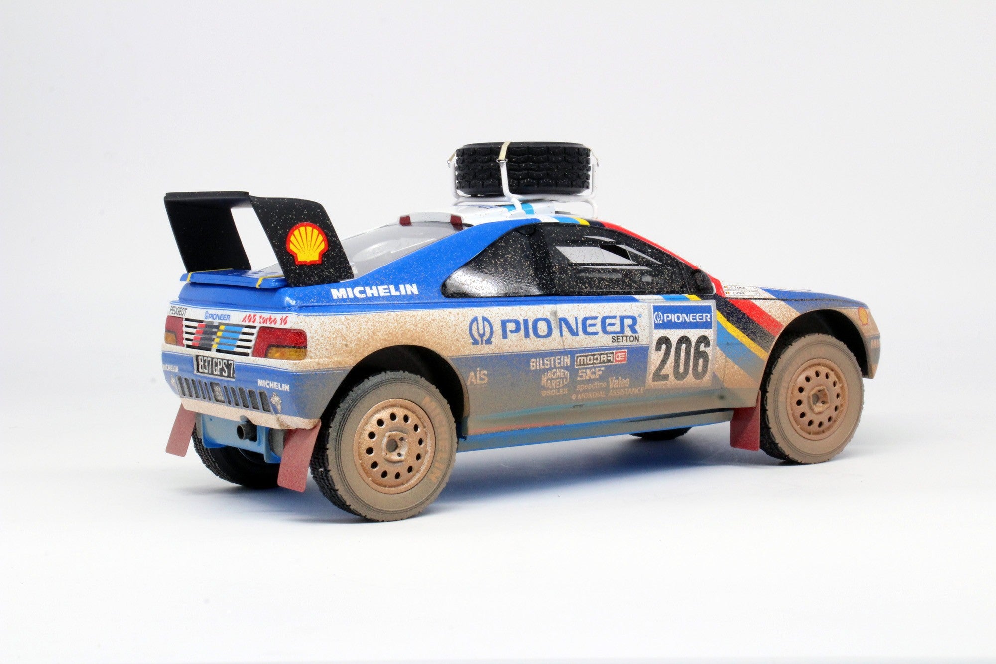 Peugeot 405 T16 Turbo 16 2nd Paris Dakar 1989 Dirty 1/18 TOP